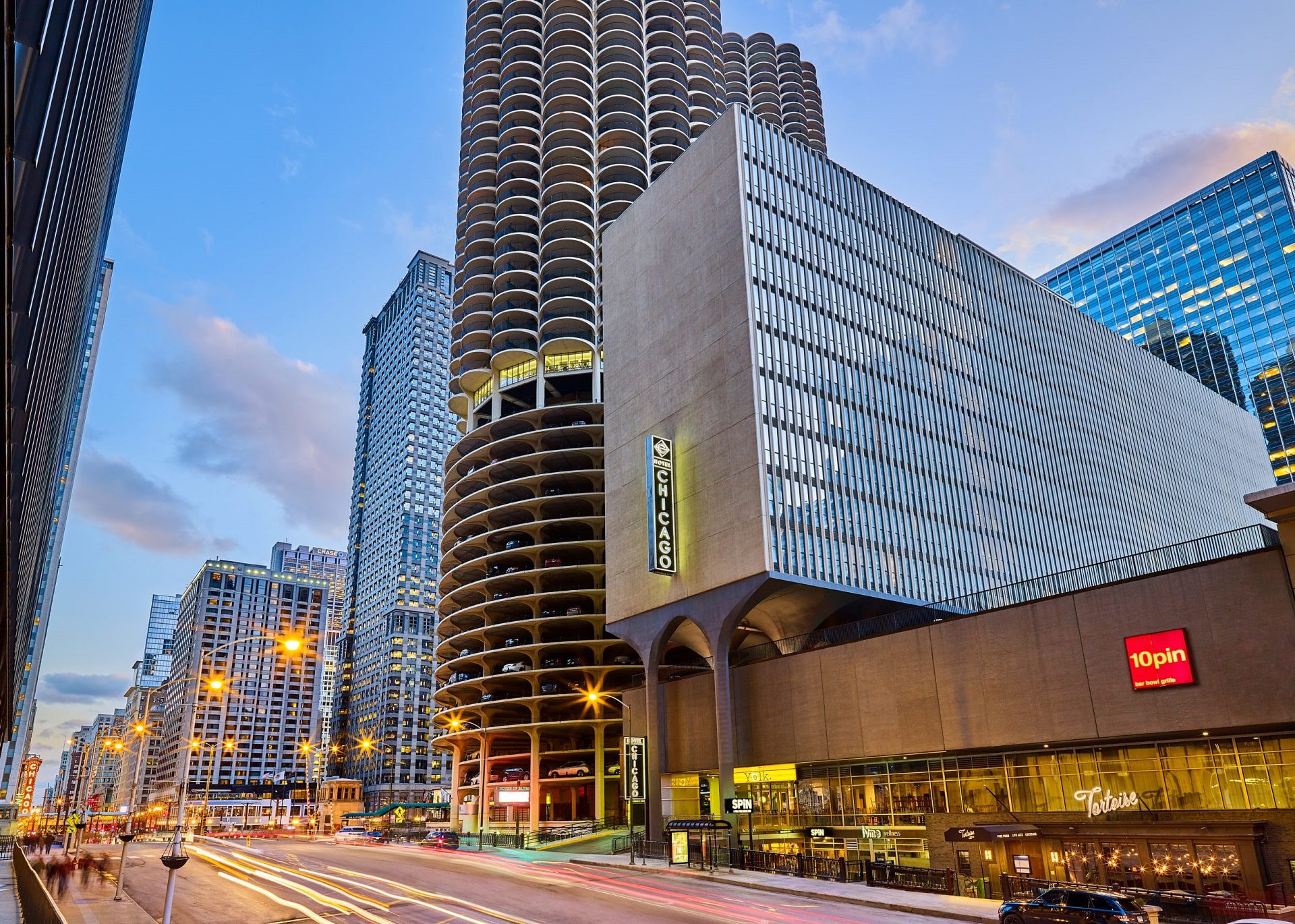 Luxury Hotels in Downtown Chicago, IL | The Hotel Chicago